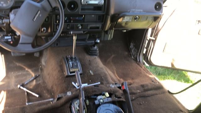 Buying a 1988 Toyota fj62 Land Cruiser By Word of Mouth From Behind a Barn: PT2- Brake Fix /Cleanin смотреть онлайн