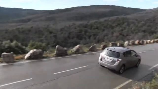 Essai Toyota Verso 112D-4D (2014) смотреть онлайн