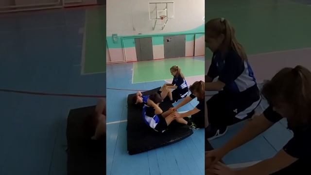 Муниципальный этап краевого фестиваля "Скорей со спортом подружись" 3 класс МБОУ СОШ № 7 смотреть онлайн