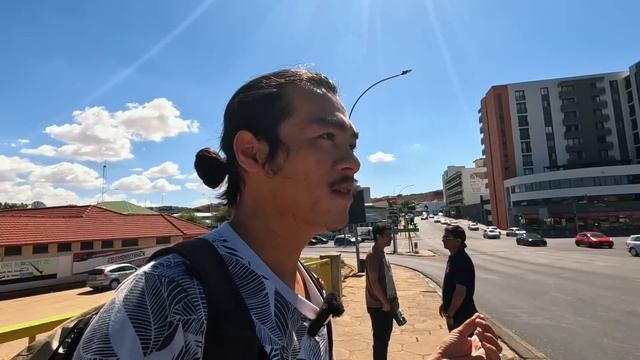 Bất Ngờ Vì Số Lượng Người Da Trắng Sống Tại Quốc Gia Châu Phi Này