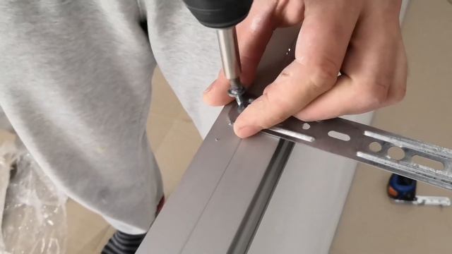 Установка двери скрытого монтажа смотреть онлайн