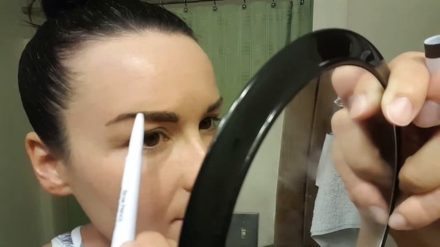 E.L.F Brow Pencil & Brush смотреть онлайн