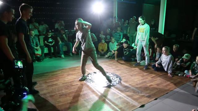 Allstyles Battle Эмиль & Глеб vs Фанки Хопперы смотреть онлайн