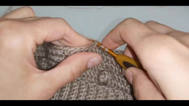 Шапка крючком//Crochet hat смотреть онлайн