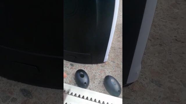 Автоматика для откатных ворот ALUTECH RTO-500MKIT: привод, 2 пульта, лампа, фотоэлементы, 5 реек смотреть онлайн