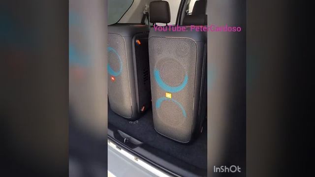 Partybox 310 tocando no porta malas Toyota SW4 - Detalhes смотреть онлайн