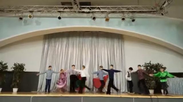 Школе "ЭйдоС" - 23! Румыния/цыганский танец (4 кл.) смотреть онлайн