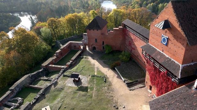 Турайдский замок, возрождённый кусочек истории смотреть онлайн