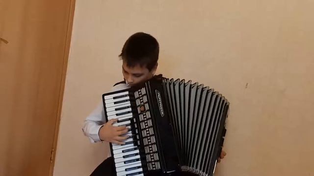 «Мне бесконечно жаль» танго,А. Цфасман на аккордеоне смотреть онлайн