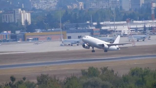 Споттинг в аэропорту Варна. смотреть онлайн