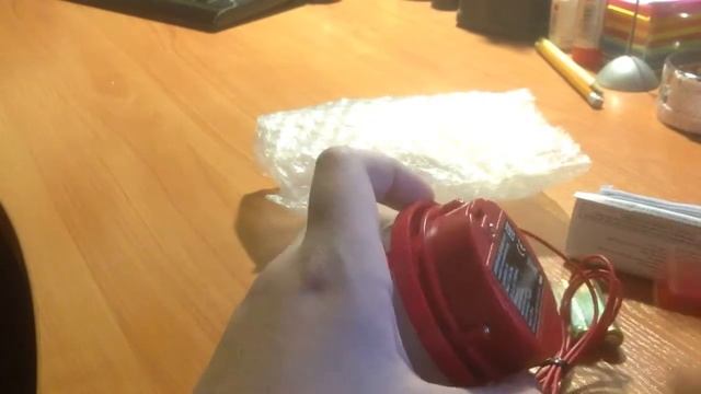 Unboxing колонки от Pringles, nuklear доволен =) смотреть онлайн