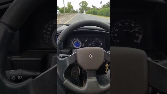 Renault 19 Cabriolet acelerando смотреть онлайн