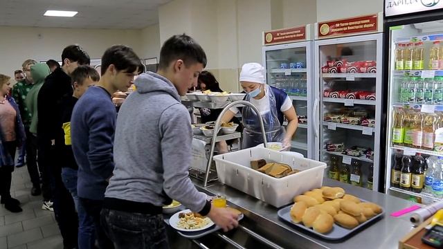Школьники из Буда-Кошелева посетили военный учебный центр в Борисове смотреть онлайн
