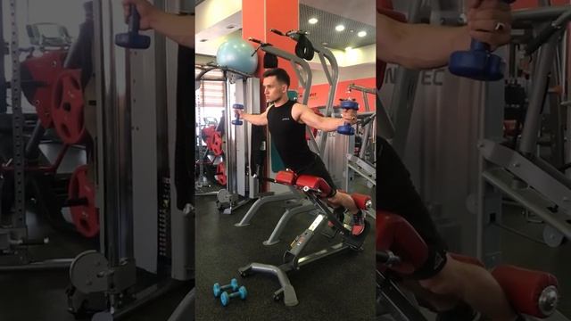 Гиперэкстензии статические смотреть онлайн