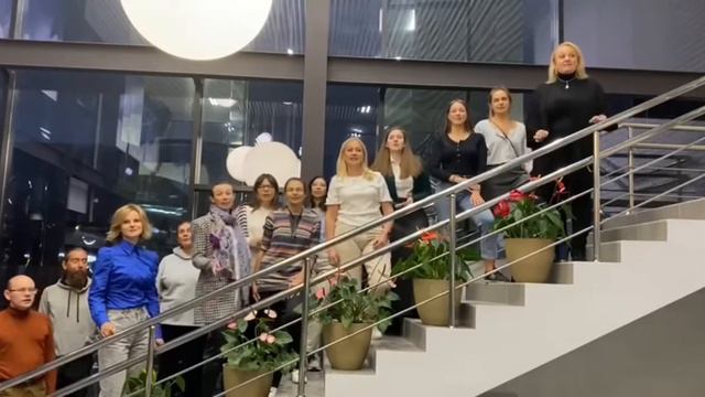 С днём рождения!ДОРОГАЯ МОЯ СТОЛИЦА! ЗОЛОТАЯ МОЯ МОСКВА!!!#студиясчастье #вокалвзрослые #паркходынк смотреть онлайн