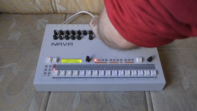 Драм-машина NAVA 909 (Roland TR-909 Replica) смотреть онлайн