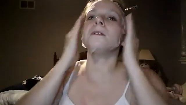 Egg Face Mask Try On and Review смотреть онлайн