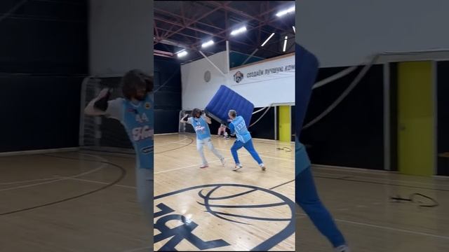 Сколько нужно накачиваний чтобы взорвался огромный матрас??