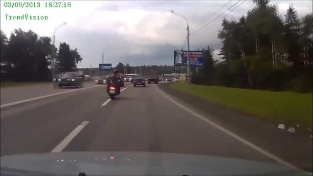 Lucky People / Удачливые мотоциклисты смотреть онлайн