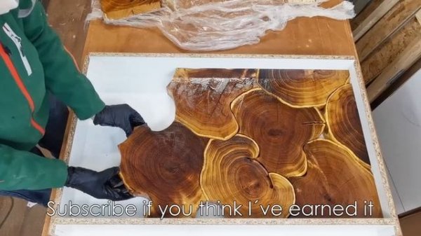 DIY TABLE from old tree and EPOXY