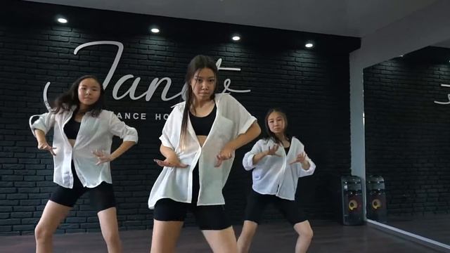 Mix Dance (Aya Nakamura - Djadja)