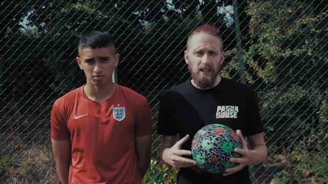 BEST STREET SOCCER BALL?? - Testing the Monta Soccer Shredder Ball смотреть онлайн