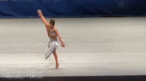 Потрясающий танец маленькой талантливой девочки