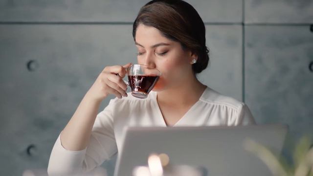 Do Ghazal Tea - Strong Woman смотреть онлайн