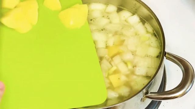 МЕРДЖИМБЕК ЧОРБАСЫ. Суп из красной чечевицы. Турецкая кухня. смотреть онлайн