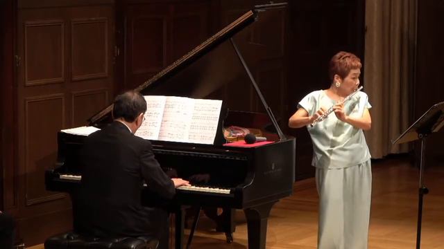赤とんぼ／山田 耕筰／野田暉行 編曲 　フルート：水越典子　ピアノ：岡原慎也　Kosaku Yamada "Akatonbo, or Red dragonfly" Flute смотреть онлайн