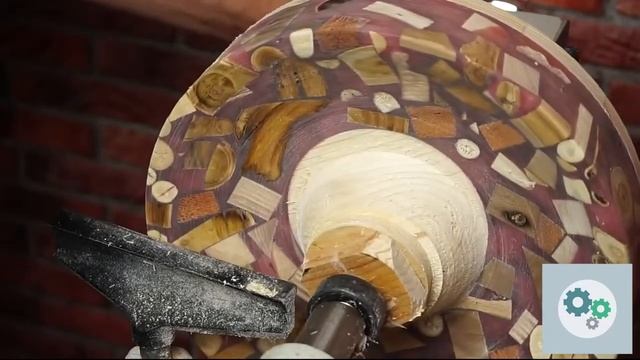 Создаю блюдо из кусочков дерева и эпоксидной смолы. Стильная кухонная утварь смотреть онлайн