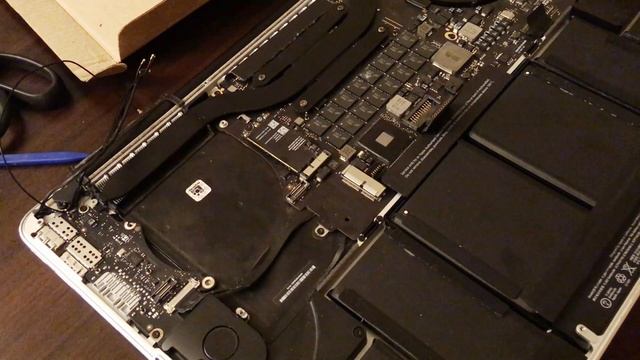 MacBook Pro 15" Retina A1398 (2012-2015) Wi-Fi antenna repair смотреть онлайн