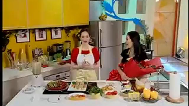 Celebrity Moms receive flowers from Island Rose at Sweet Life смотреть онлайн