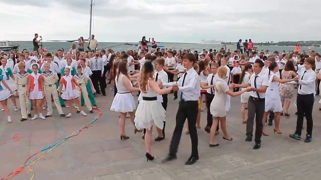 СЕВАСТПОЛЬСКИЙ ВАЛЬС!!!(автор В.Пак) смотреть онлайн