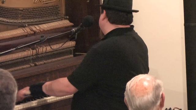 Blueberry Hill - Marty Sammon смотреть онлайн