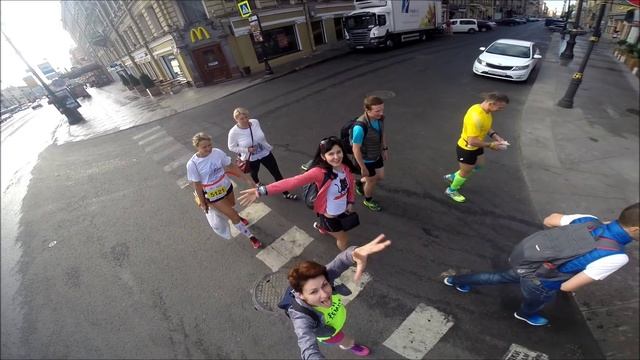 Марафон Эрго Белые Ночи 2015 в Санкт-Петербурге. Поездка на Бегущем автобусе смотреть онлайн