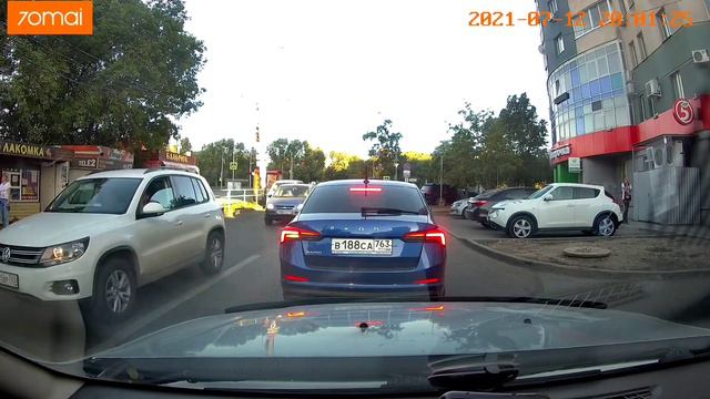 Поездочка 10 км за 100₽ смотреть онлайн