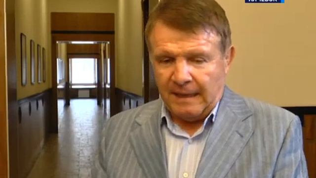 Круглый стол "Рабочим профессиям - быть!" в г. Алчевске смотреть онлайн