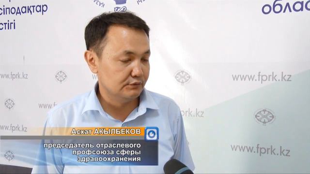 Шымкентским ученикам профсоюзы помогают собраться в школу смотреть онлайн