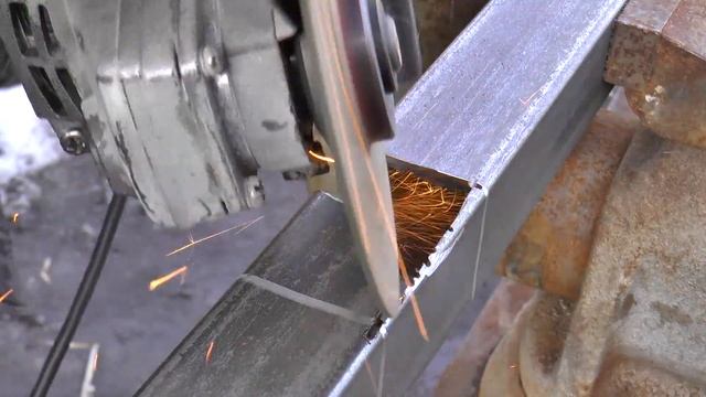 Как согнуть профильную трубу под 90 градусов смотреть онлайн