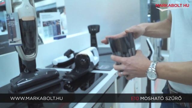 Electrolux WQ81-ALRS Akkumulátoros álló Porszívó – Márkabolt.hu