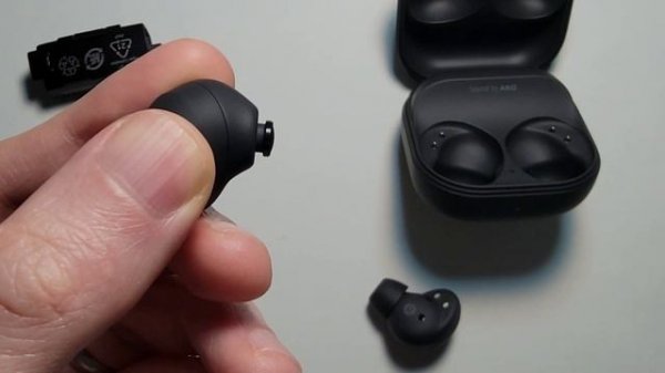 How to Change Ear Tips for Samsung Galaxy Buds 2 Pro