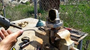 Как снять якорь из корпуса редуктора болгарки,или полировочный машинки?