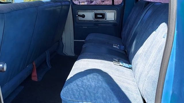 1979 Chevrolet Suburban C10 350 V8 смотреть онлайн