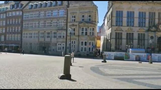 Бременские музыканты, прогулка по историческому центру города Бремен ! Роланд символ защиты города. смотреть онлайн