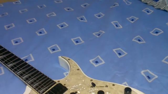Ibanez RG 350 DX review en español part 1 смотреть онлайн