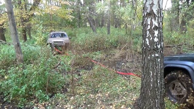ГАЗ-69 на 35х колёсах, Jeep Cherokee, УАЗ, Нива, Шевик, Nissan Patrol по грязи смотреть онлайн
