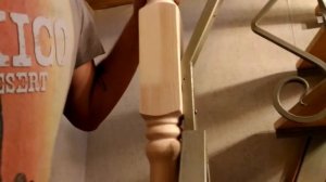 ПЕРИЛА СКРИПЯТ.СТУПЕНЬКИ СКРИПЯТ))