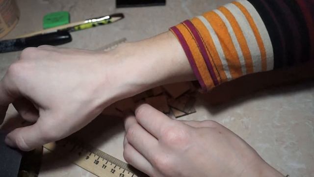 Как самостоятельно изготовить руны из деревянной линейки смотреть онлайн