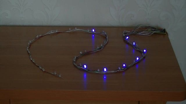 Новогодняя гирлянда для ёлки на ATmega8 смотреть онлайн